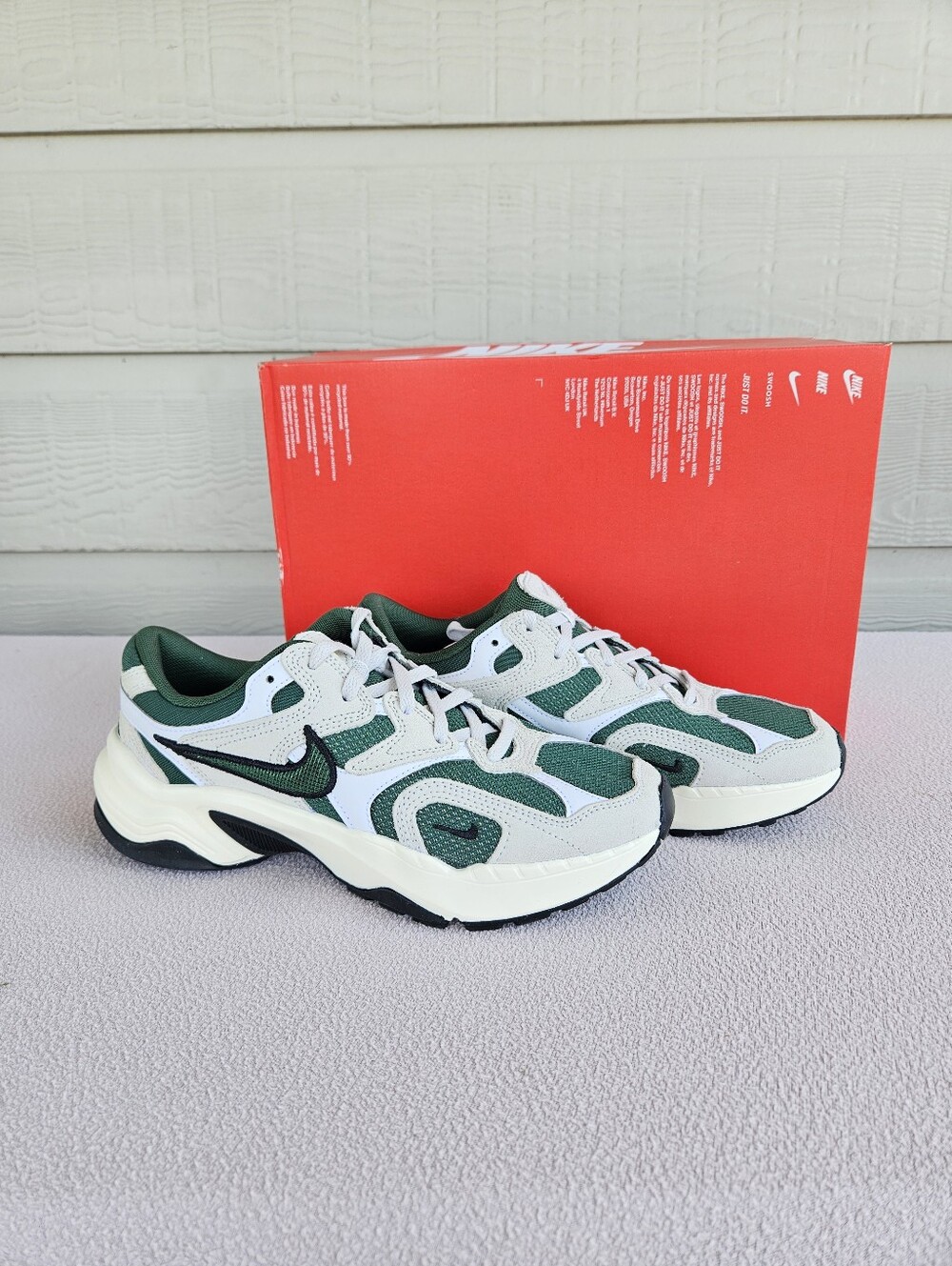 Nike AL8 Athletic Sneaker Women SZ 8 White Photon Dust Green FJ3794-106